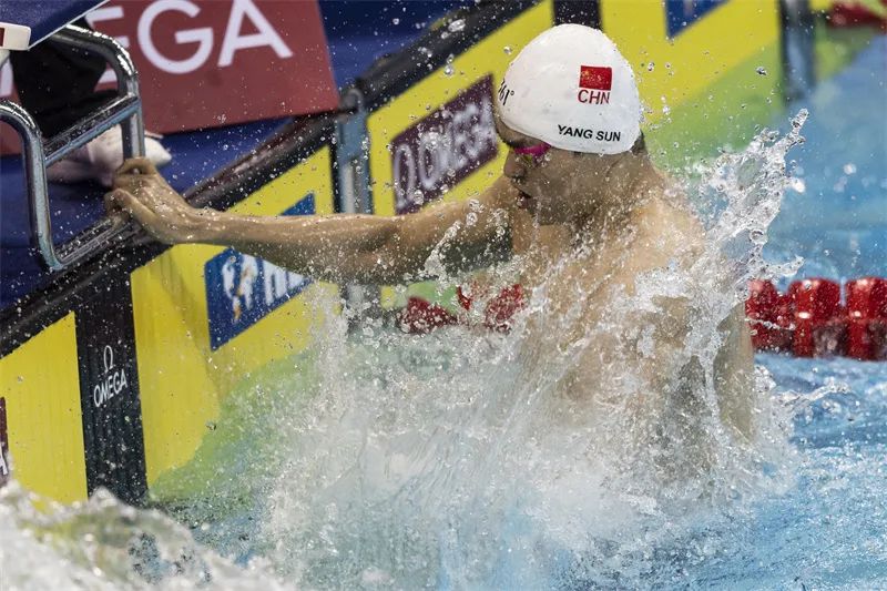 跳水比赛是跳台和跳板吗（游泳和跳水比赛怎么拍）-华海博客