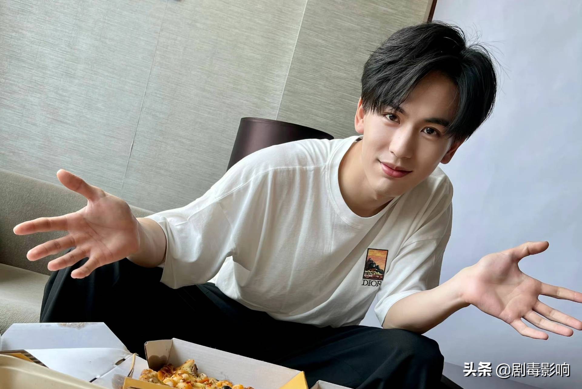 学霸男星：吴磊千玺全面发展，王安宇614分，张凌赫数学接近满分