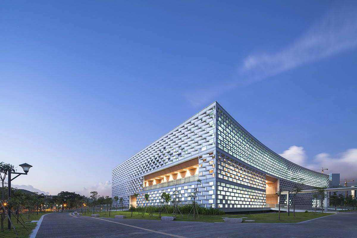 投资460亿元大学更名，新校名寓意深远，为何却遭受反对？