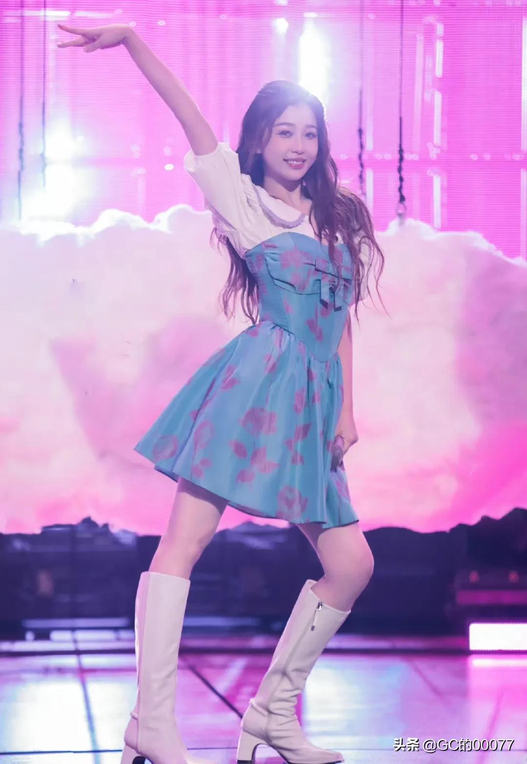 明星图片虞书欣