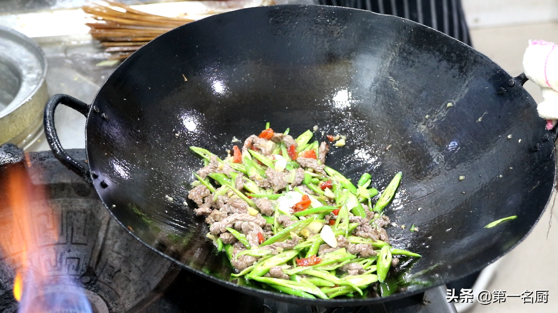 年夜饭菜谱,年夜饭菜谱大全家常菜