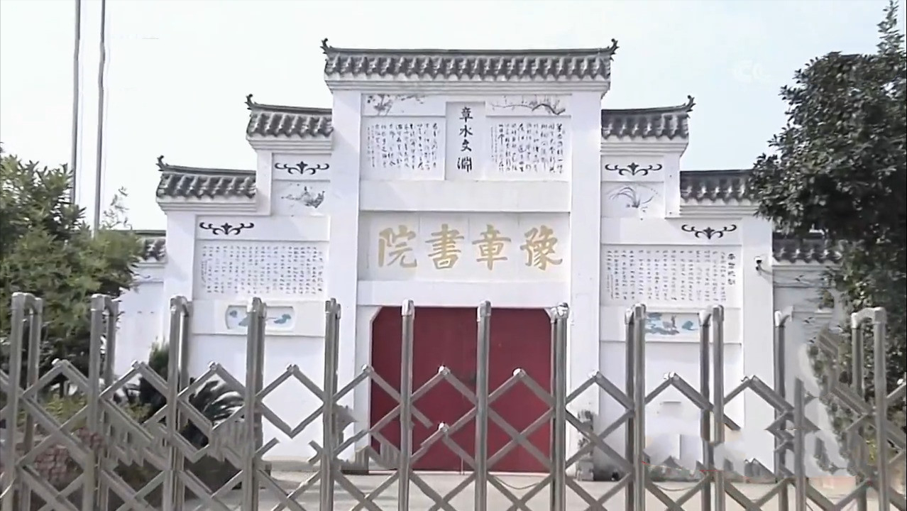 2016年16岁少年校内被逼自杀，真相揭露，阳光学校里为何阴云密布