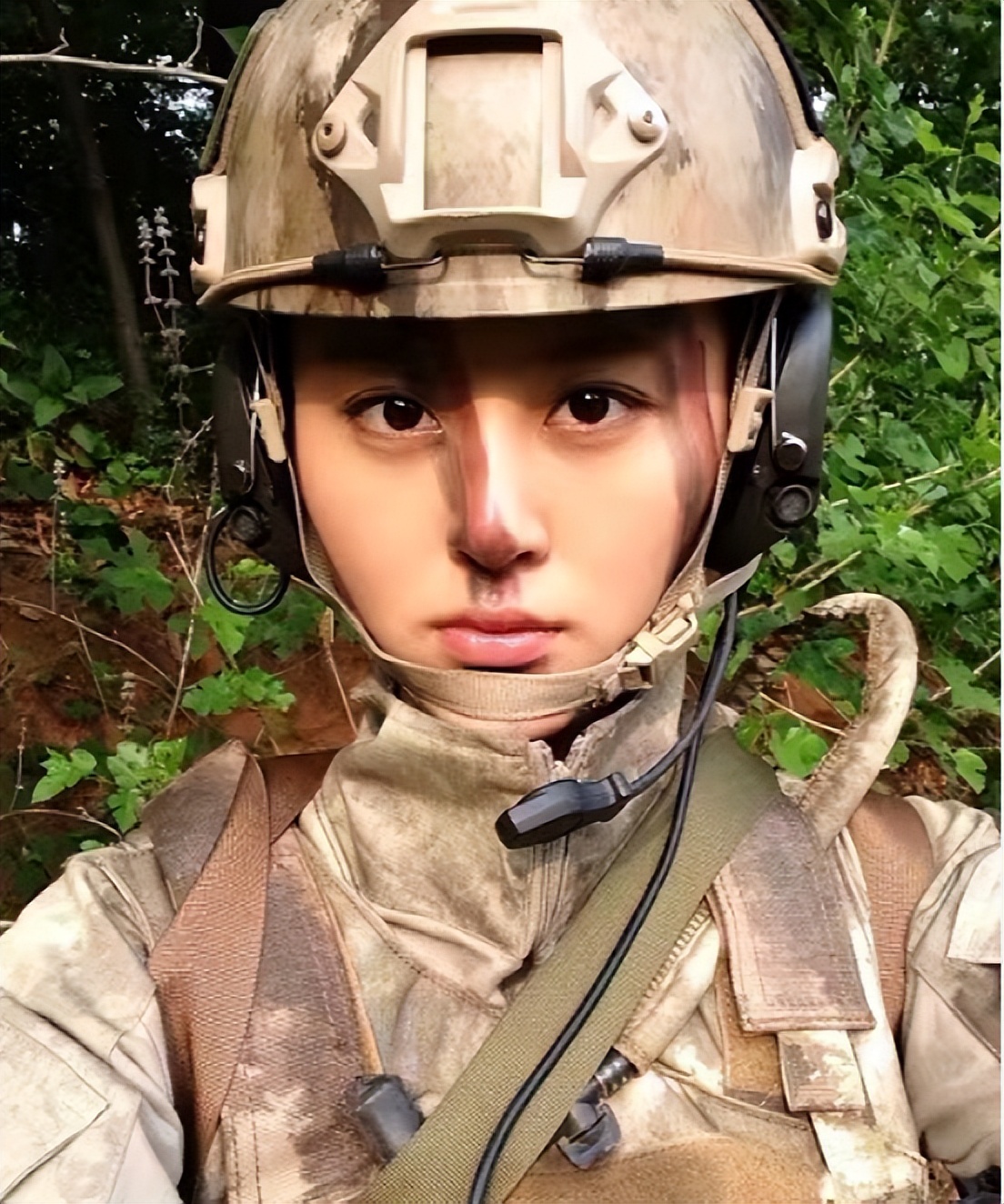 火凤凰女子特种兵(《特种兵之火凤凰》9年演员现状差距大:主角发展