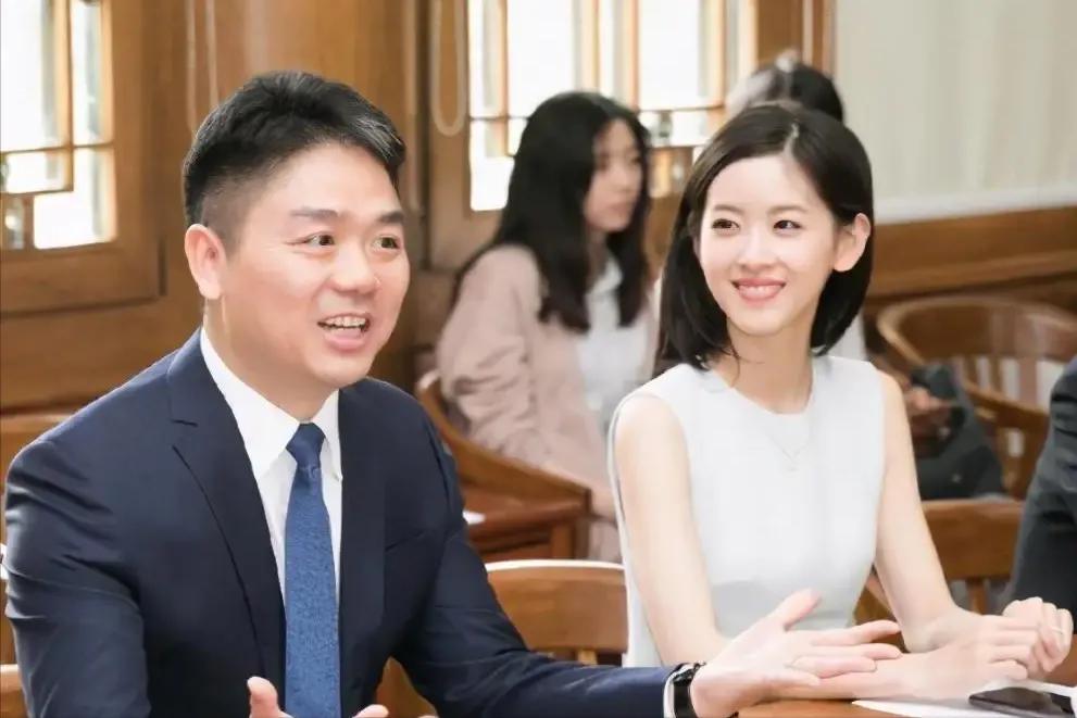 在香港回归暨七一党的生日盘点和祝福一下结发成钻的结发夫妻