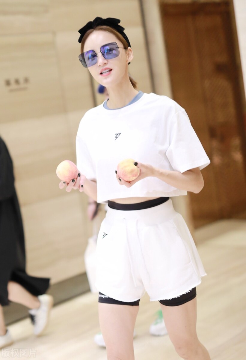 张歆艺怎么这么白