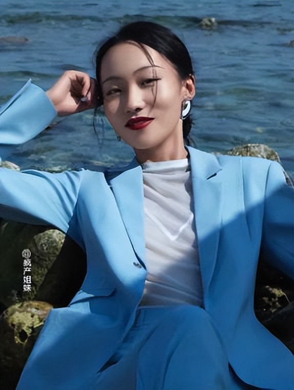 “疯产姐妹”停更39天，张小花被曝回家待产，单身人设崩塌？