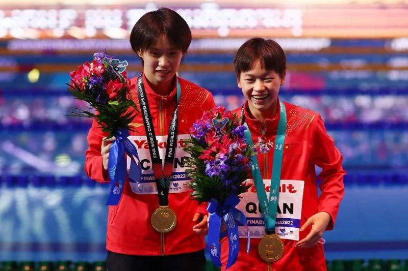 2022年北京冬奥会中国队奖牌(中国队18金2银8铜！与美国队金牌数并列第一，总奖牌榜第二)