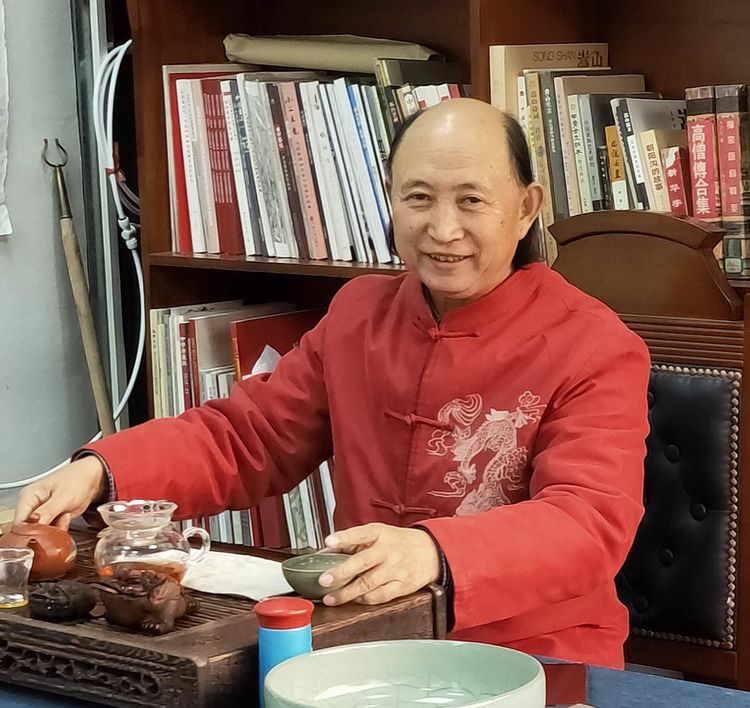 北京文徵明书画院艺委会副主任、展赛评审团专家王长水教授