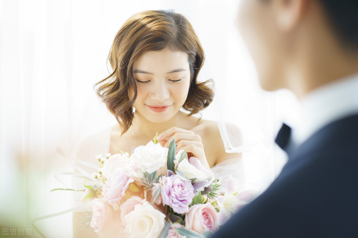 两性关系：跟异性聊天时，这3个“技巧”真加分