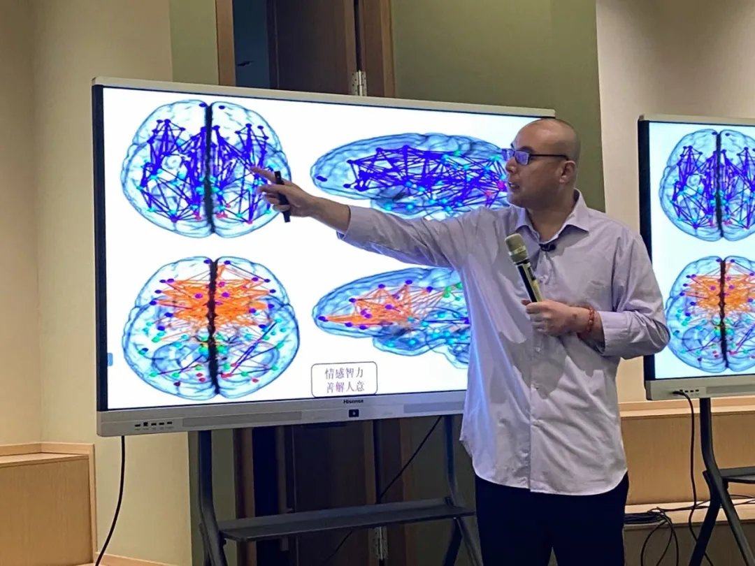 亲友去世让你觉得焦虑，情绪里隐藏了什么心理学秘密？听专家说