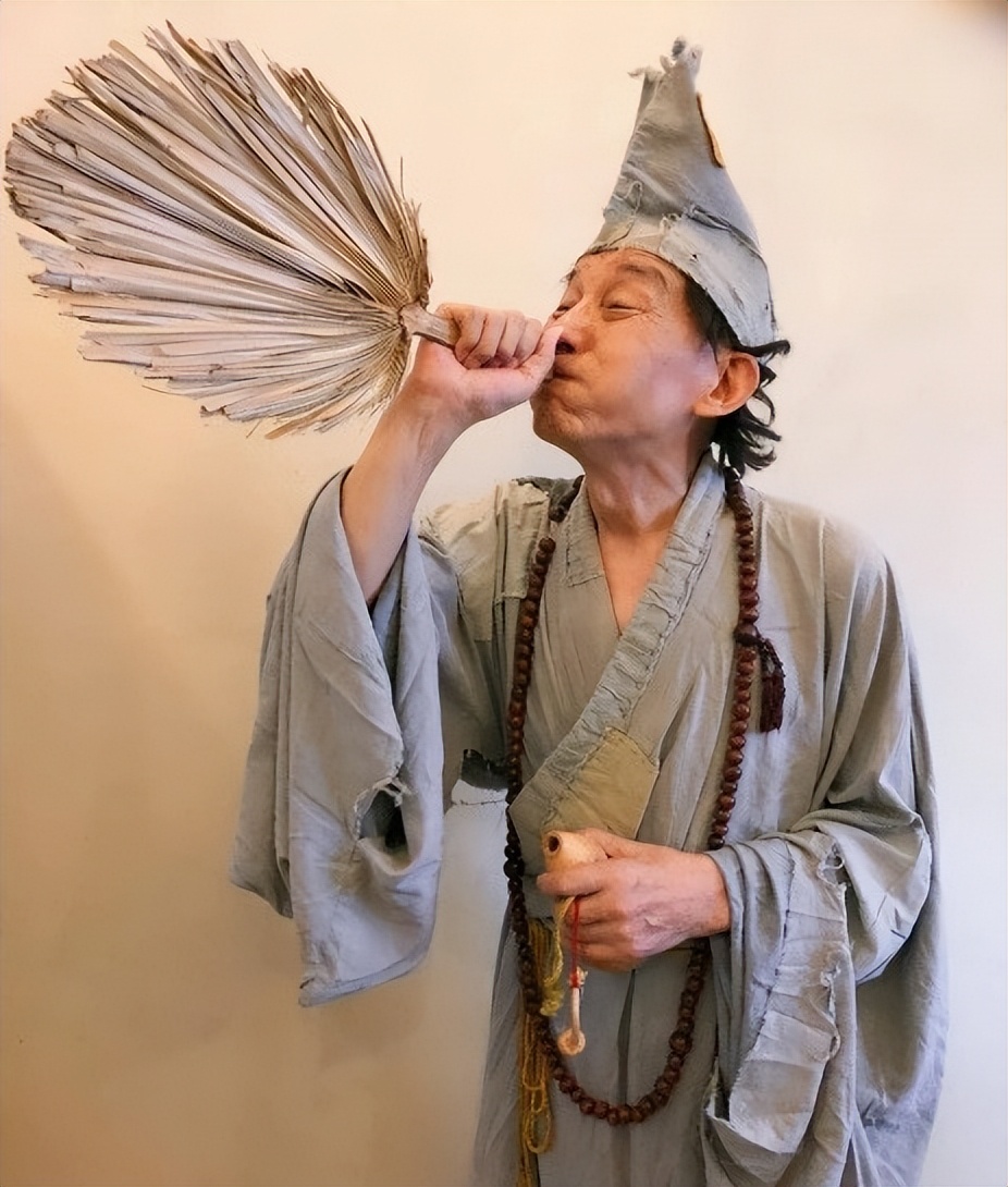 游本昌:6岁出家,15岁还俗,52岁出演济公,晚年却赔得倾家荡产