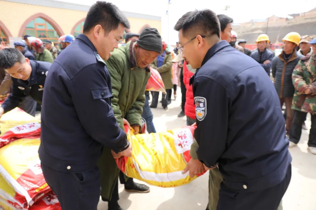 平均年齡只有32歲，轄區(qū)連續(xù)16年未發(fā)生重大刑事案件……這支基層公安隊伍忠誠守護一方平安