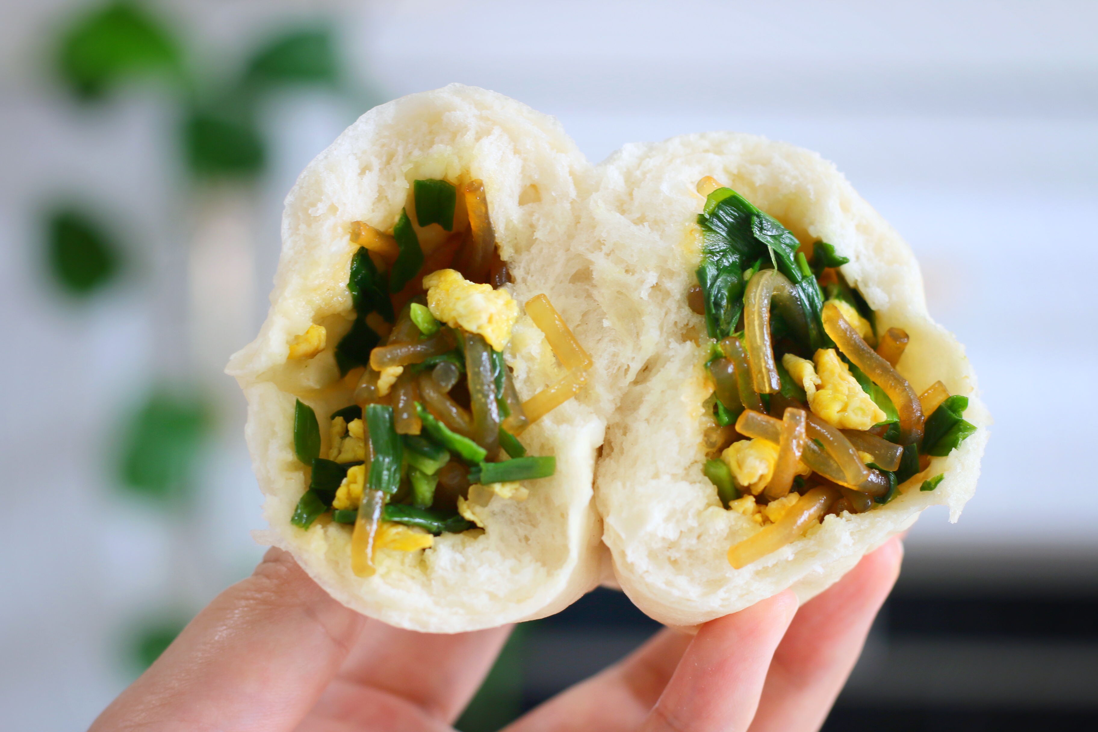 蒸韭菜包子，记住8分钟，韭菜碧绿不变色，包子好看又好吃