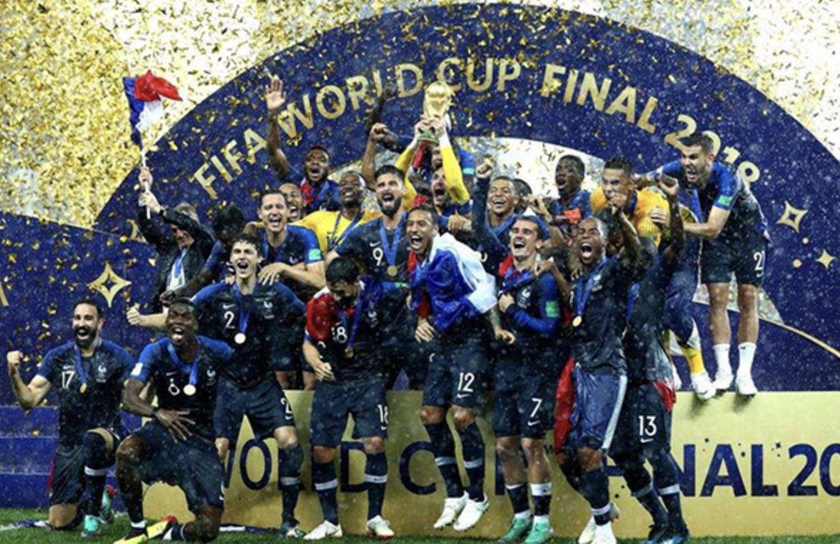 世界杯为什么都在晚上踢(为什么国外的足球都是晚上踢,而不是白天踢