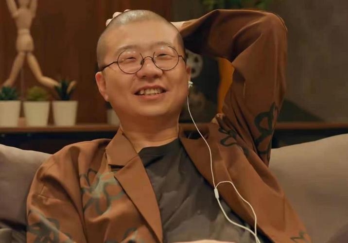 出名的现代诗(19年内蒙小伙凭一首现代诗登上国家级