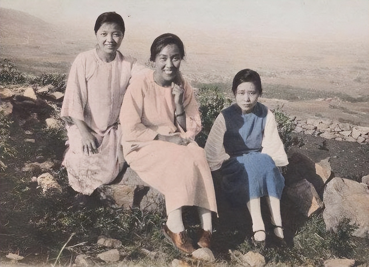 她被誉为万婴之母，接生袁隆平等五万名婴儿，自己却没结婚没孩子