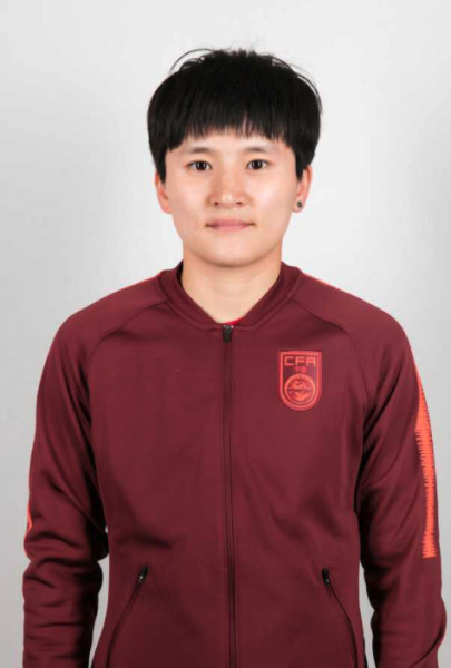 王珊珊出生地址介绍(女足功臣王珊珊:攒钱帮弟弟开米粉店,也有被父母