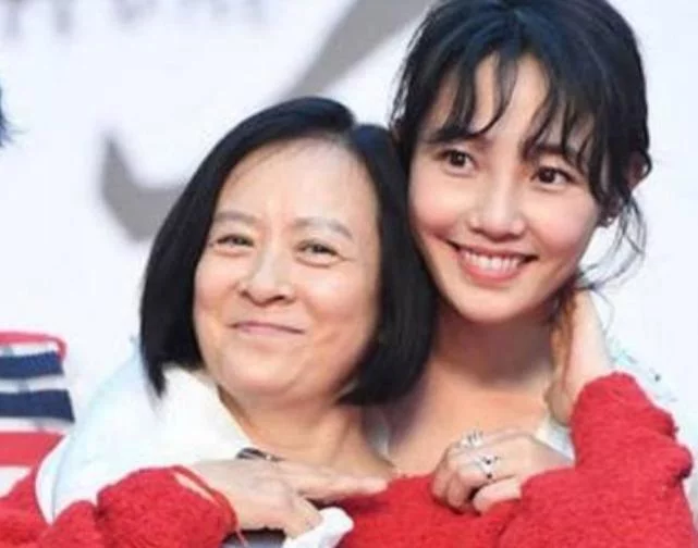 宋丹丹捧儿子没红,陈红捧儿子也没红,可她的儿子快成巨星了