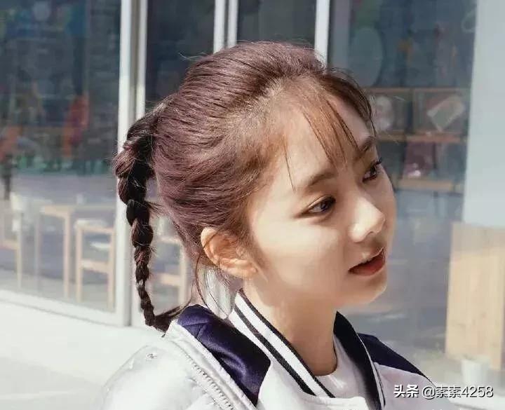 谭松韵是天山童姥吗，30岁还长得跟18岁的高中生一样