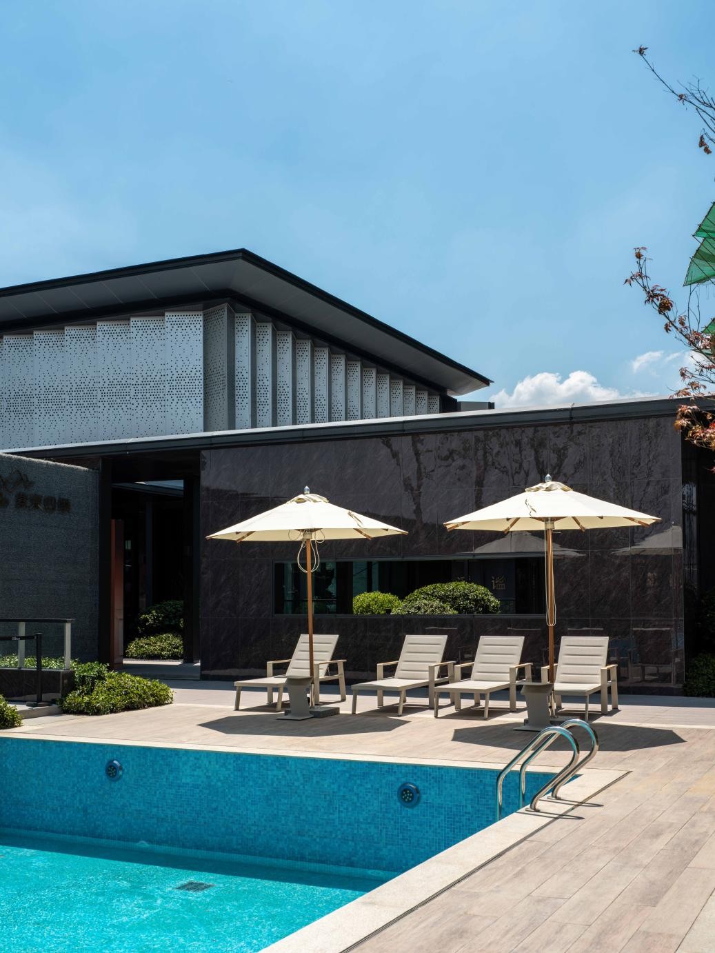 格调与功能兼备，江宁这座会所大宅，实景炸裂