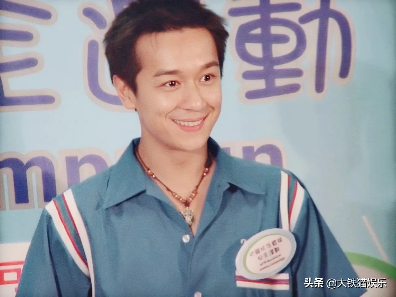 年轻时玉树临风，中年颜值垮了一地，这7位男神亲手砸了童年滤镜