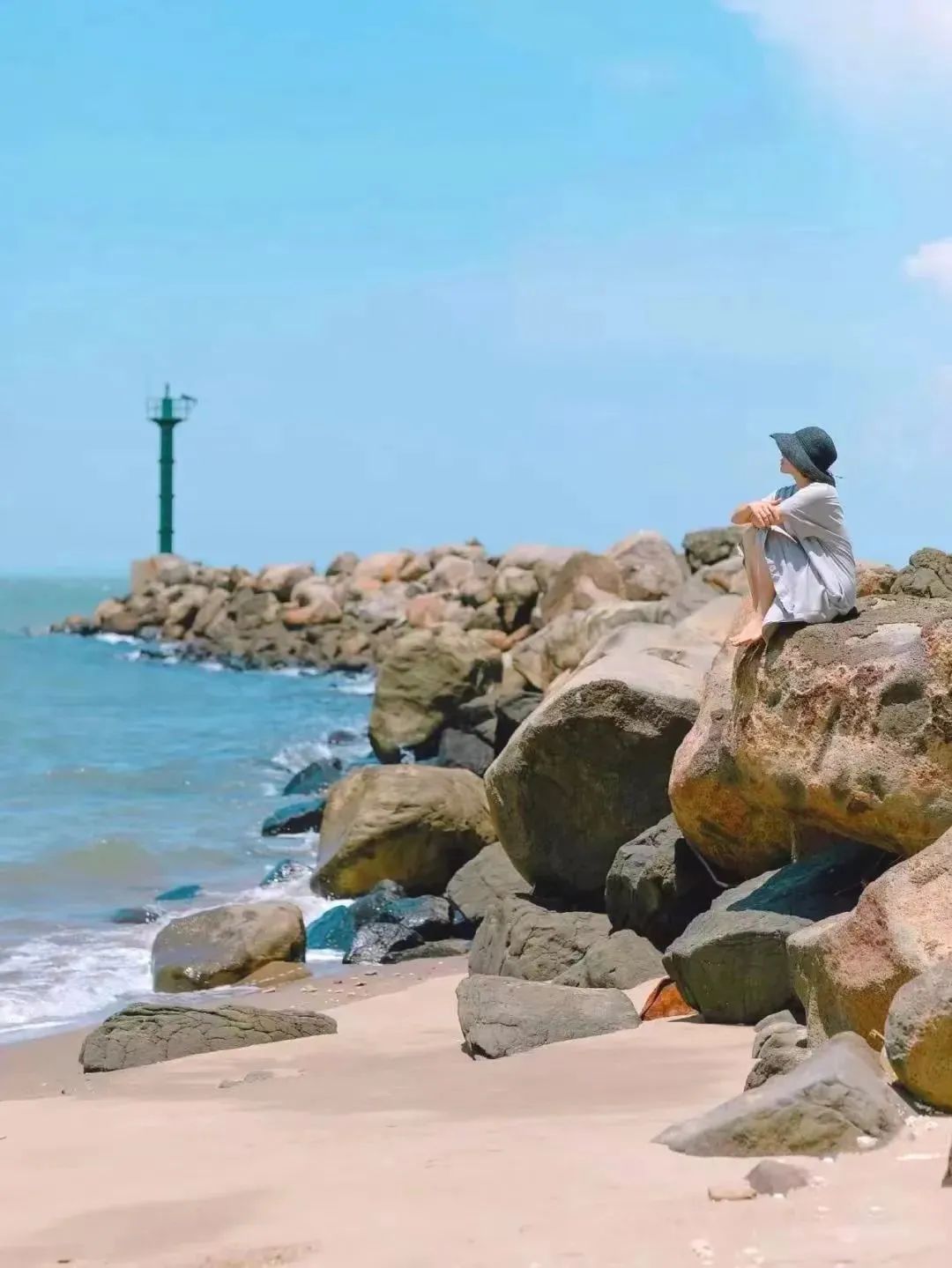 海南最后一片净土！这座无人打扰的海滨慢城，物价低到感人
