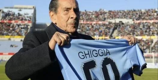 辉煌天蓝军团：乌拉圭足球历史最强11人，远古神佛与绿茵屠夫
