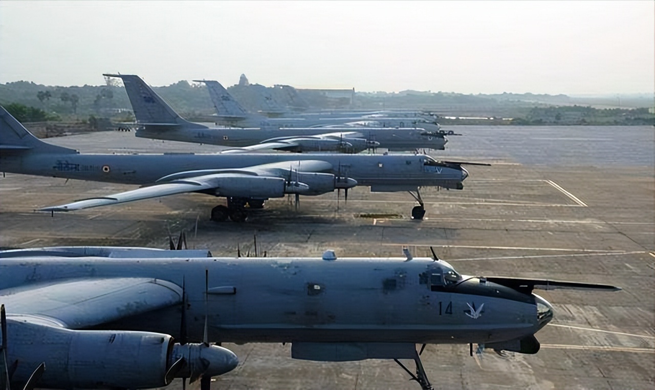 ӡǿ֮һսԺըͼ-142M3ܡ