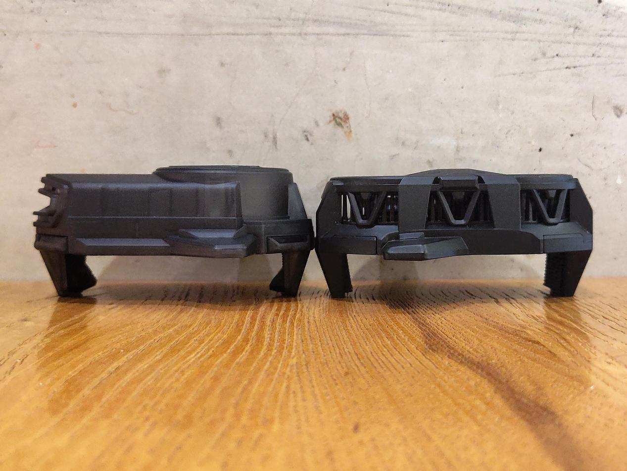 新旧两款对比，新红魔涡轮散热背夹效果更冷、更酷炫