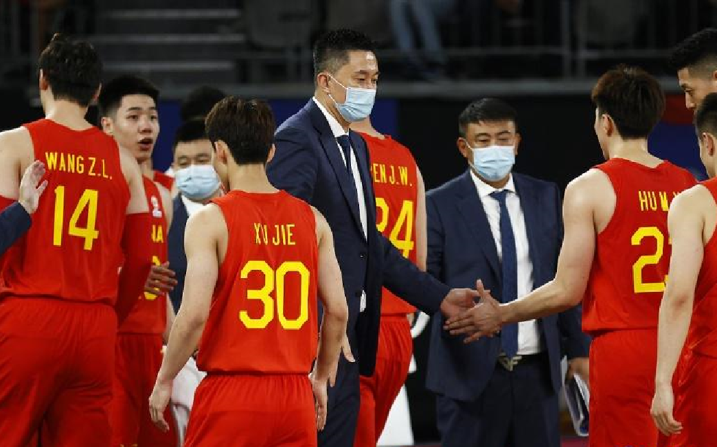 fiba世界杯晋级(FIBA更新世预赛排名，中国男篮小组第三，晋级世界杯两大对手确定)