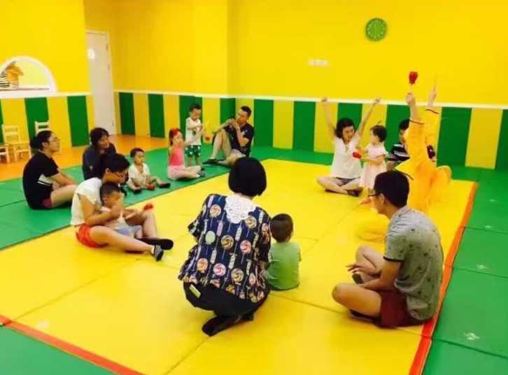 一年花5万多上早教班，对孩子有用吗？大多数家长并不清楚答案