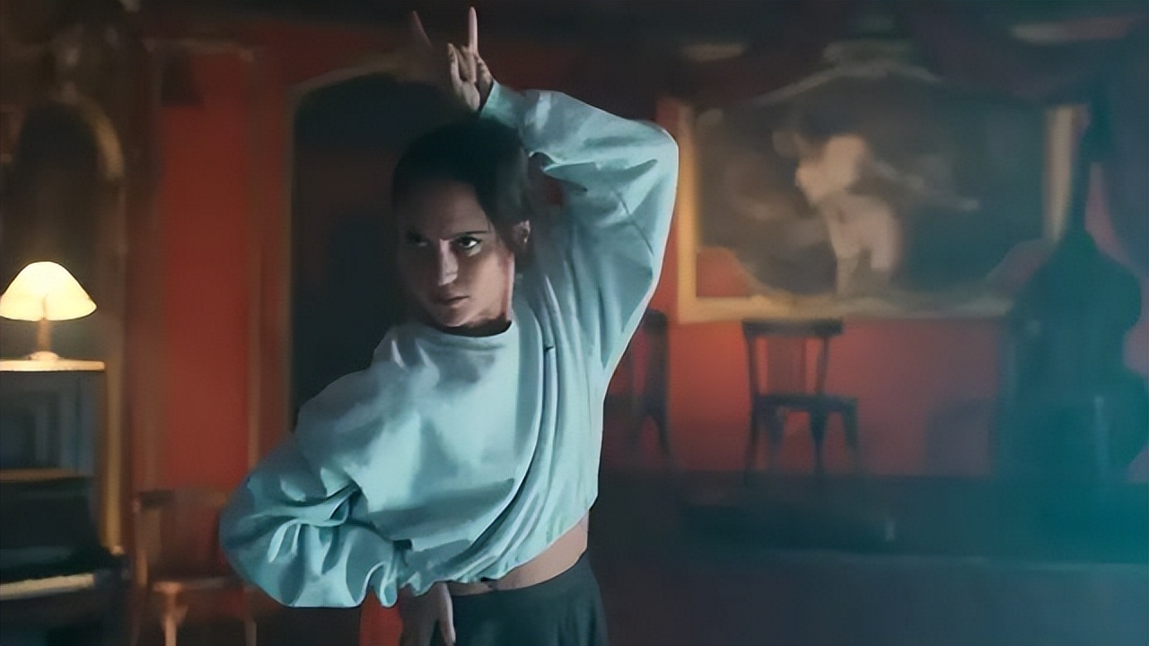 阿萨亚斯：张曼玉就好像一个外星人