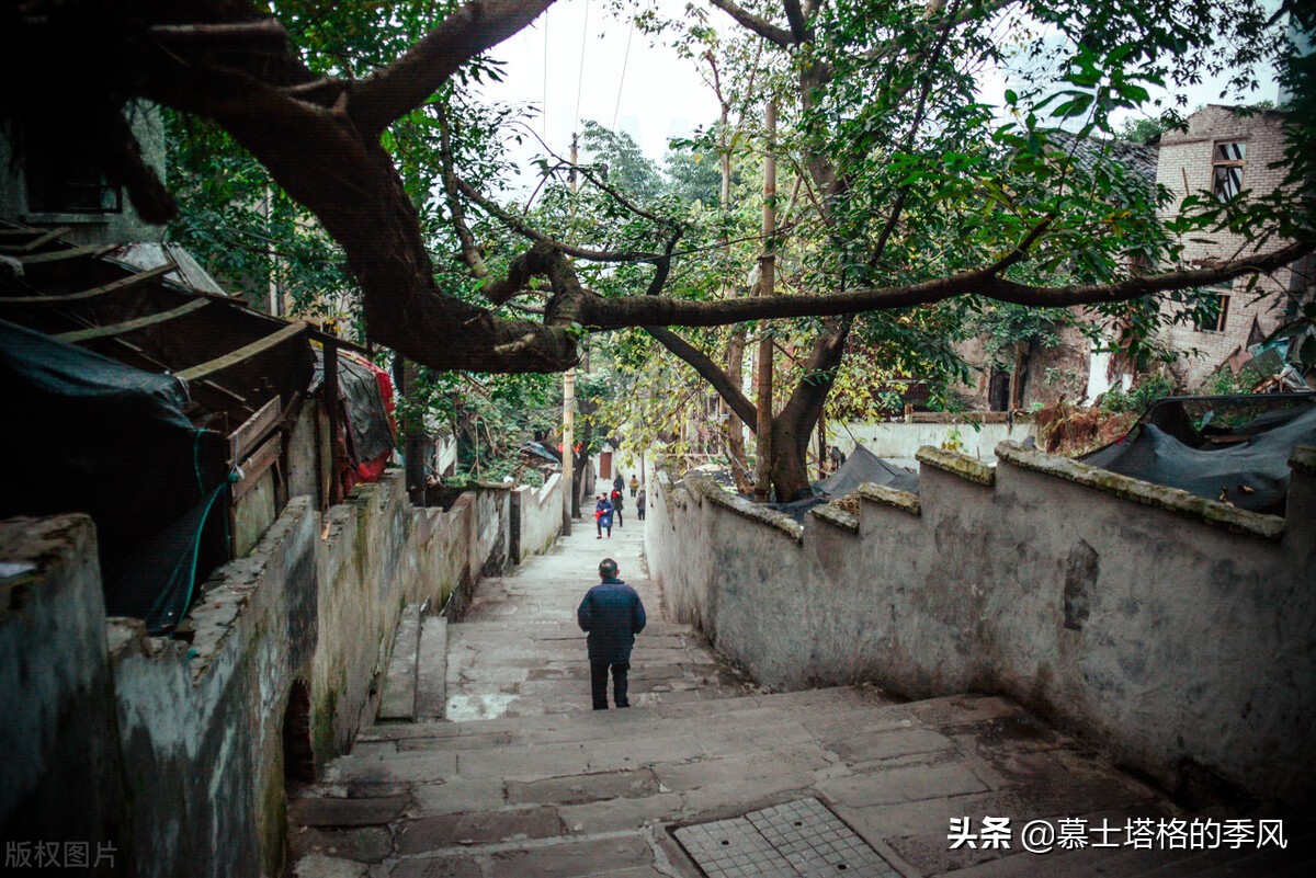 中国旅游业最强城市榜单：重庆连续四年名列第二，这座城有多好玩