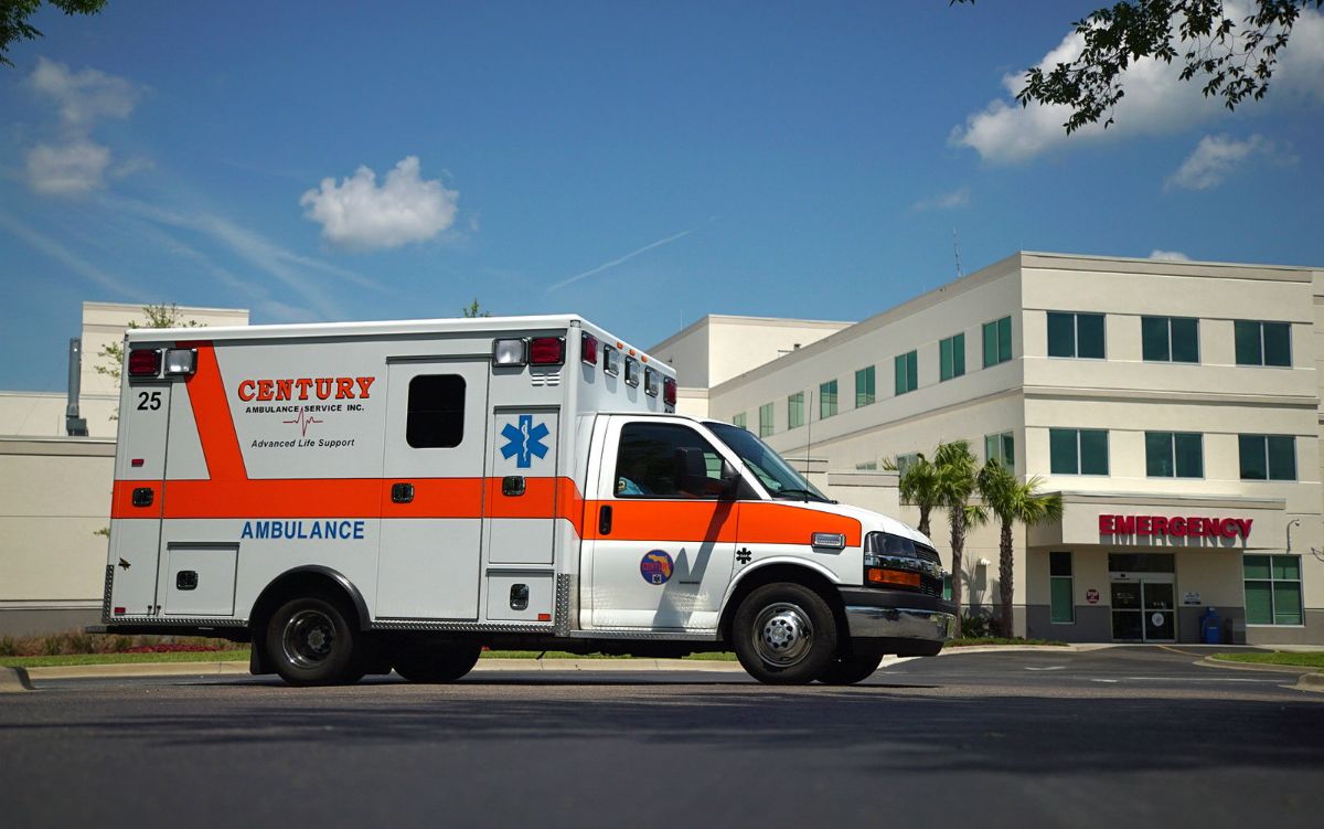 狂犬病免疫球蛋白多少钱一针（美国人生病为啥怕叫救护车？坐一趟3万，一剂狂犬疫苗能买一套房）