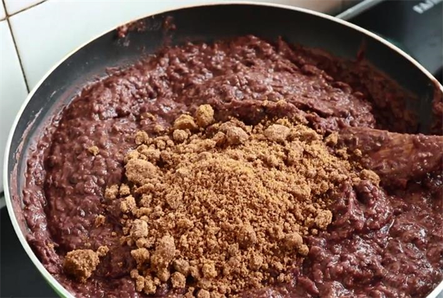教你在家自制红豆沙馅，没有任何添加剂，香甜细腻又好吃
