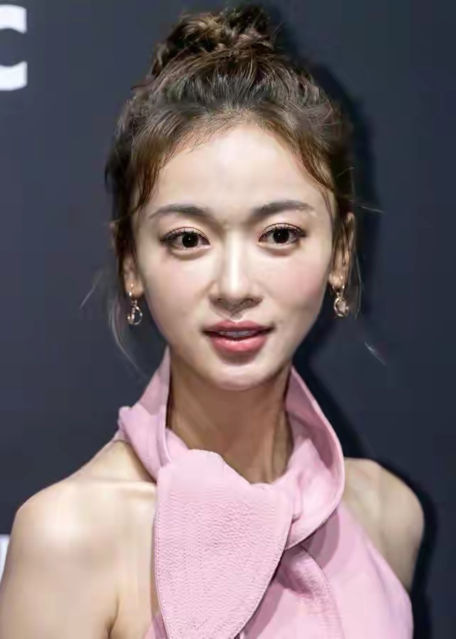 胖了上镜不好看？可头大身小排骨胸，女明星们瘦得这么病态也惊悚