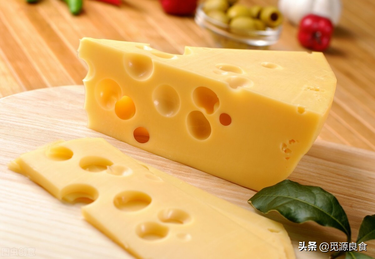 什么是芝士什么是奶酪（详解奶酪的历史和分类）