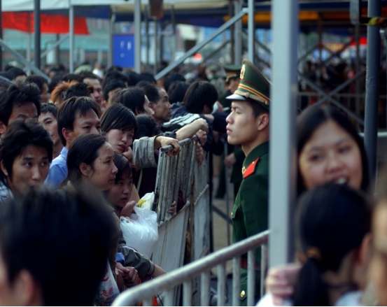 坐火车返乡的乘客注意了！实名制后再添新要求，每张车票都需要