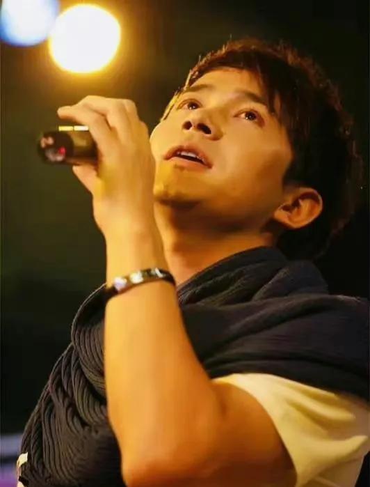 07年快男变化巨大：有人变帅有人转行，有人重生，连张杰都不土了