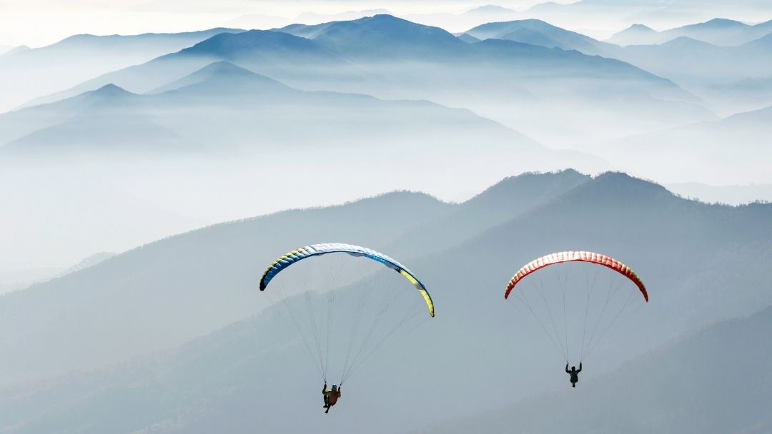95后女孩滑翔伞坠亡，浙江金顶旅游高坠事故：究竟什么原因？
