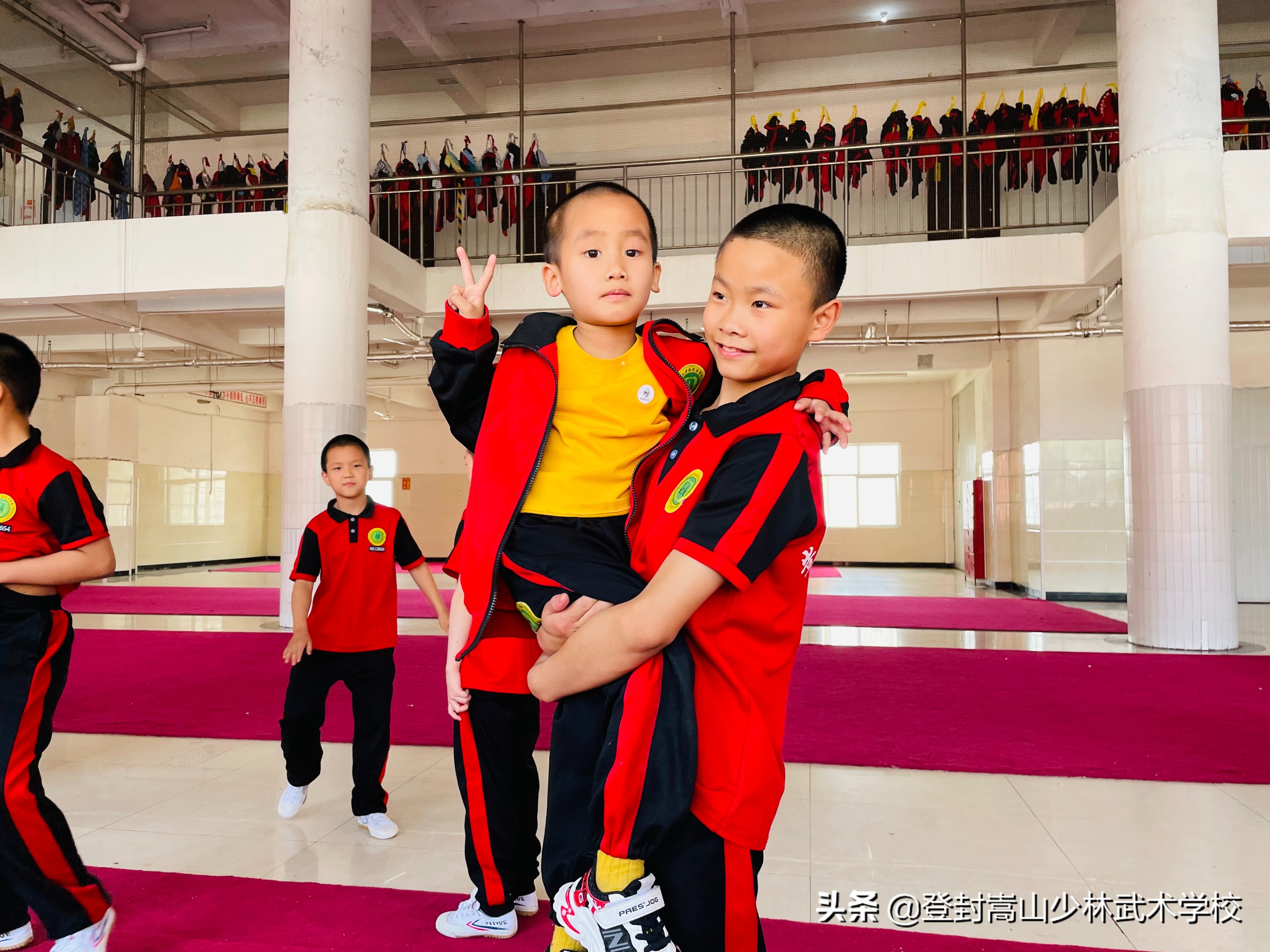 学习武术几岁开始比较好(学习武术的最佳年龄？)