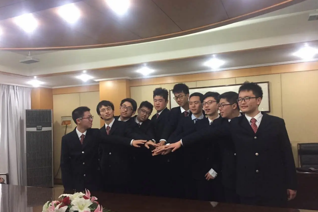 别人还在备战高考，辽宁2名学生已收到清北的“橄榄枝”，恭喜了