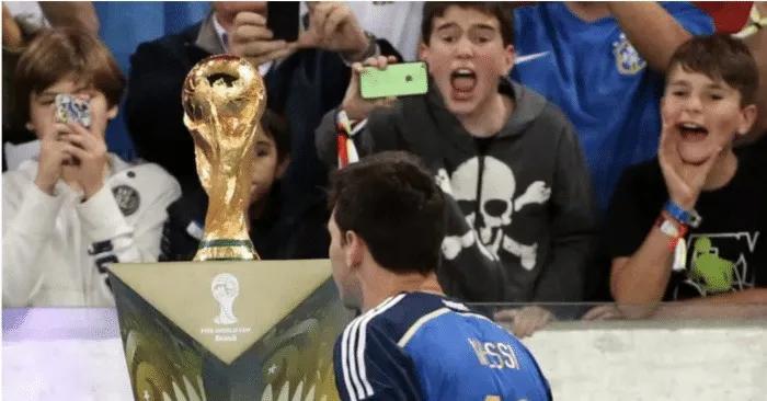 梅西——率领阿根廷夺得世界杯的他现在能算最伟大的球王了吗？