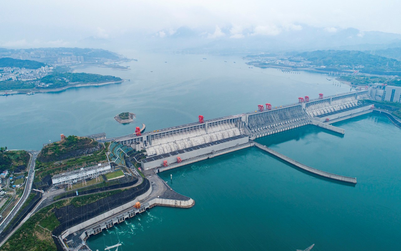 三峡大坝蓄水20年，水深达上百米，里面的鱼到底有多大？