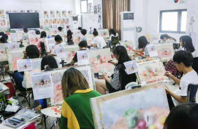 江苏省美术统考低分试卷曝光，网友看完无力吐槽：都是灵魂画手