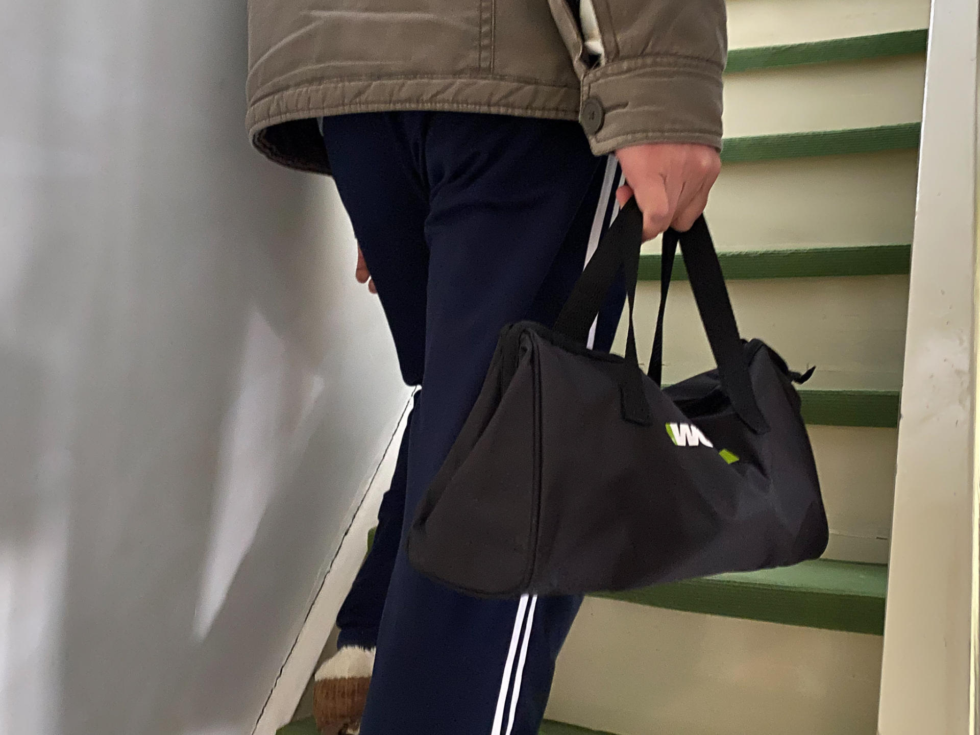 可拧螺丝可打洞，这款无线小电钻赞了，威克士WE212使用有感