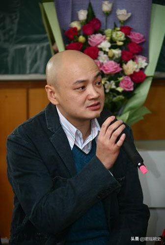 演员不同的人生之路：嫁到豪门做生意成为有钱人，完全没有头发。