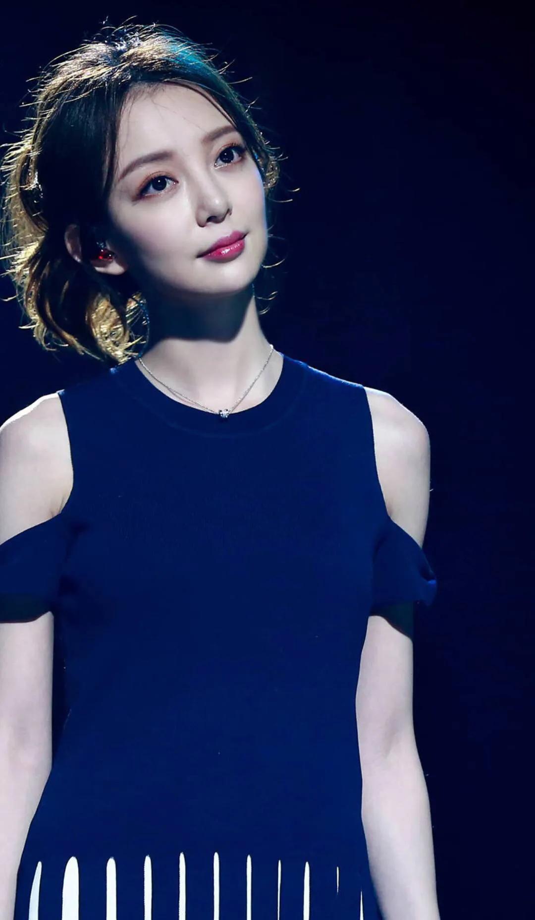 汪小敏又美又飒，关键歌唱的还很好