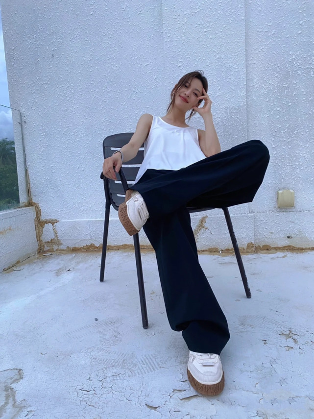 钟楚曦：中性风、法式风、港风，你想要的我都有