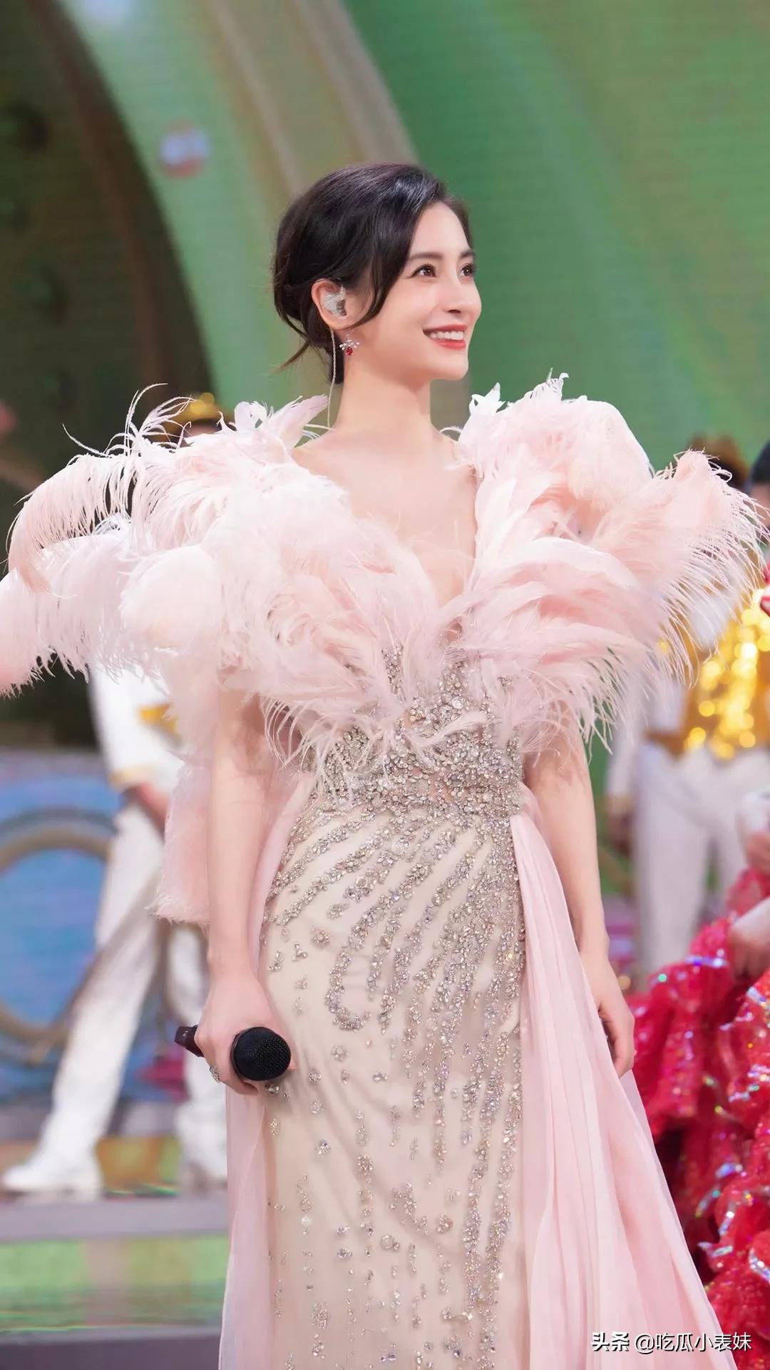 Angelababy（杨颖），杨柳细腰，你觉得哪张最美？